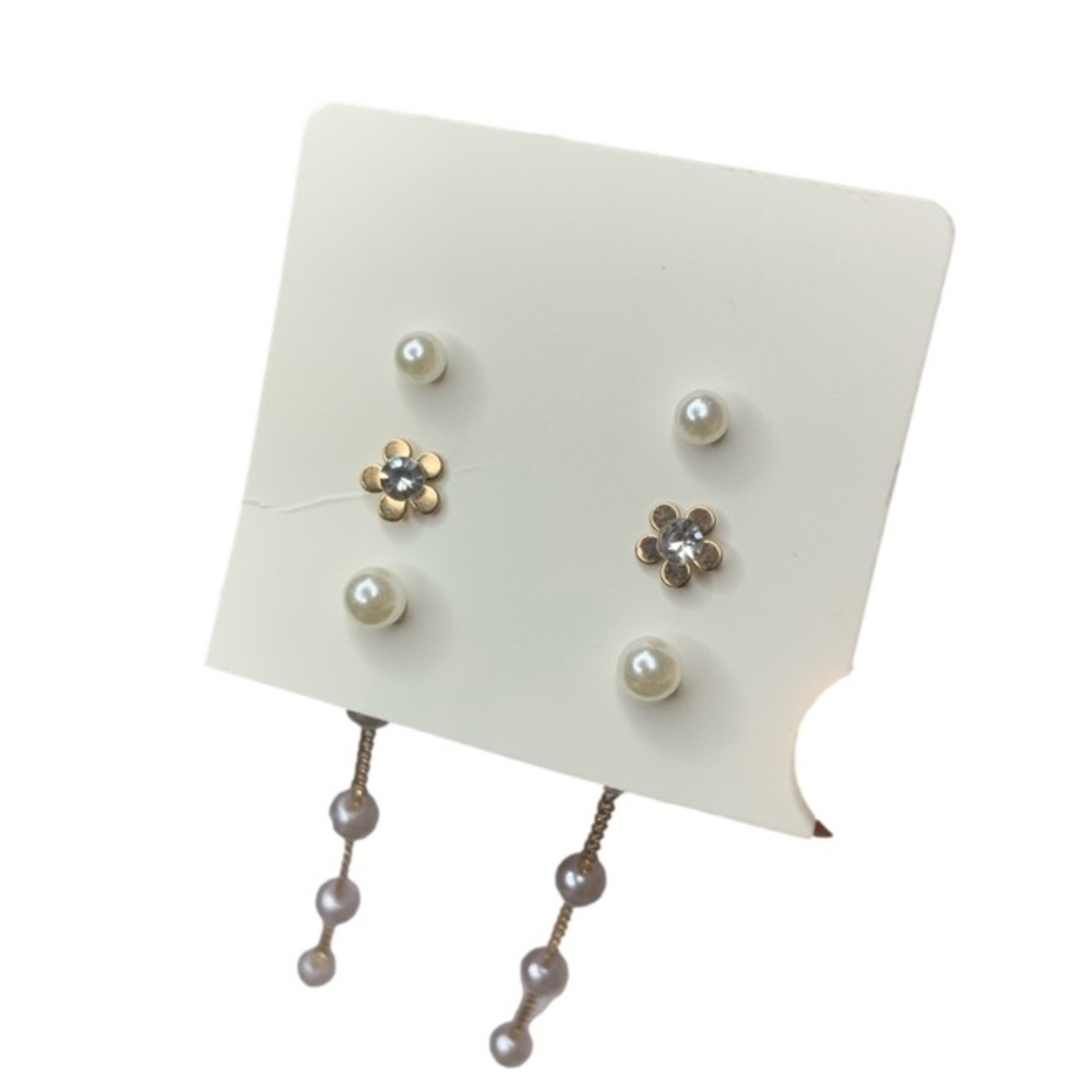 Pearl earring set